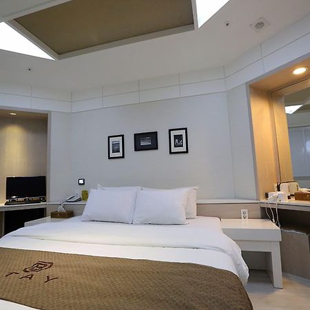 Bucheon Hotel 外观 照片